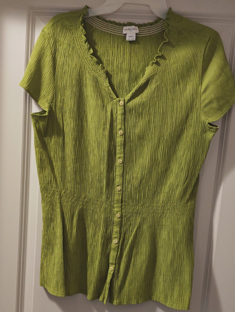 Jaclyn Smith Lime Green Button-Front Short Sleeve Blouse